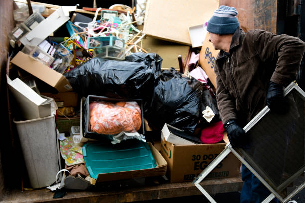 Best Garage Cleanout  in Savanna, IL